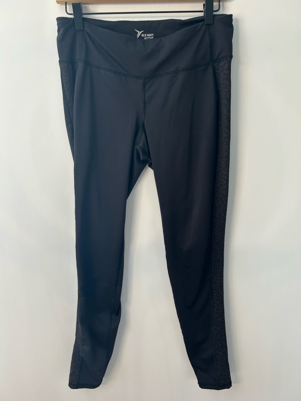 Old Navy Active Women’s Go-Dry Black Leopard Side-Stripe Leggings, Size Large